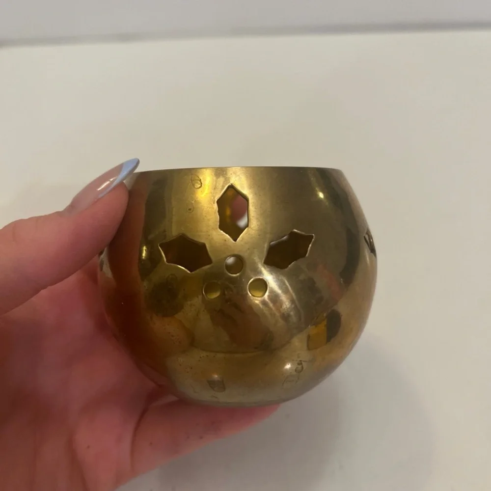 N/A brass candle